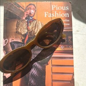 Vintage Sunglasses 🕶️